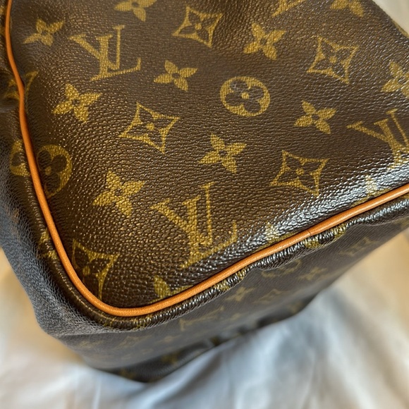 Authentic Louis Vuitton Monogram Speedy 30 Pre-loved. Beautiful condition!! COA - Picture 4 of 11